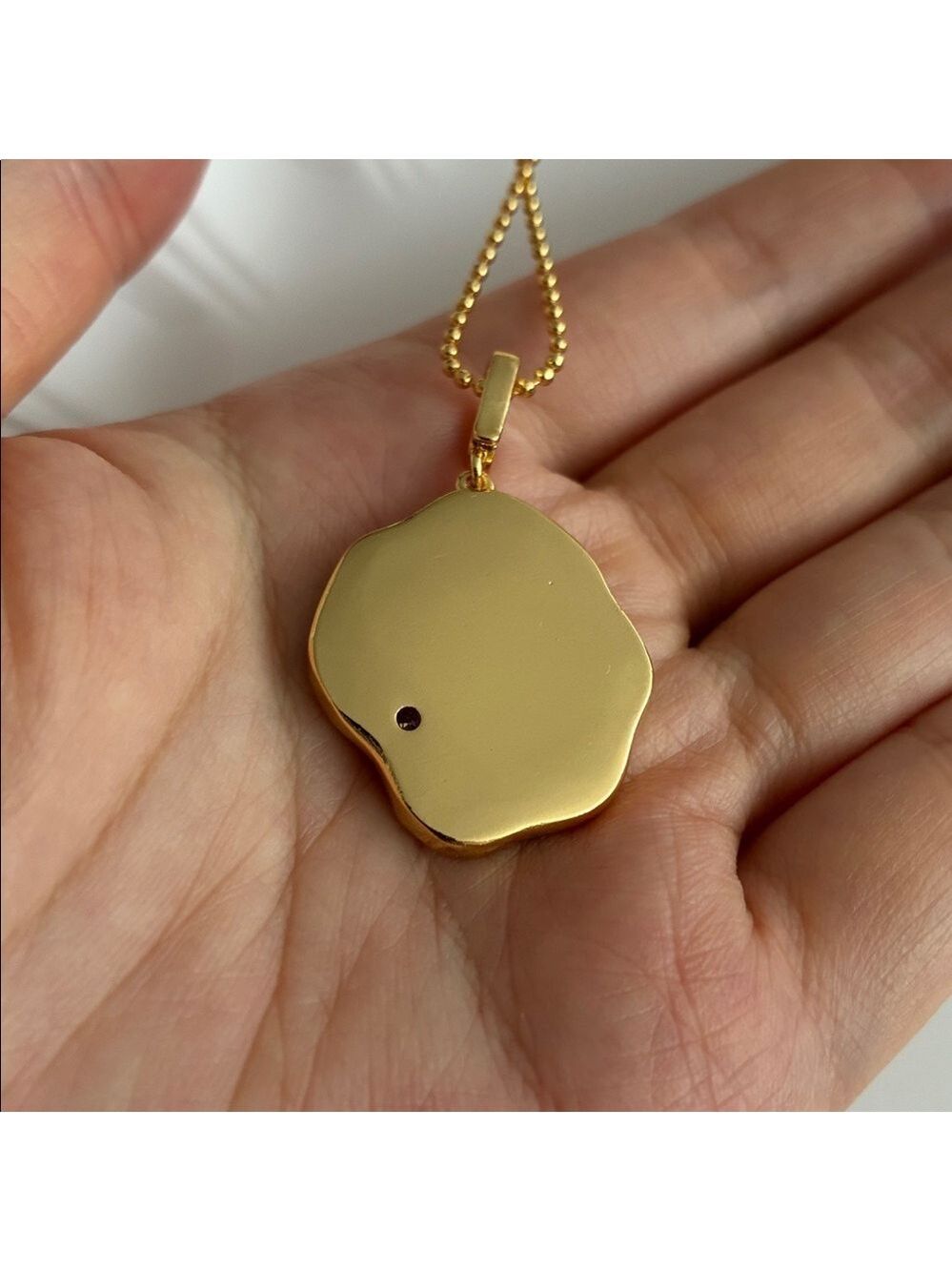 Green Enamel Flower Gold Necklace, Freshwater Pearl Necklace, Handmade Pendant - Picture 3 of 6